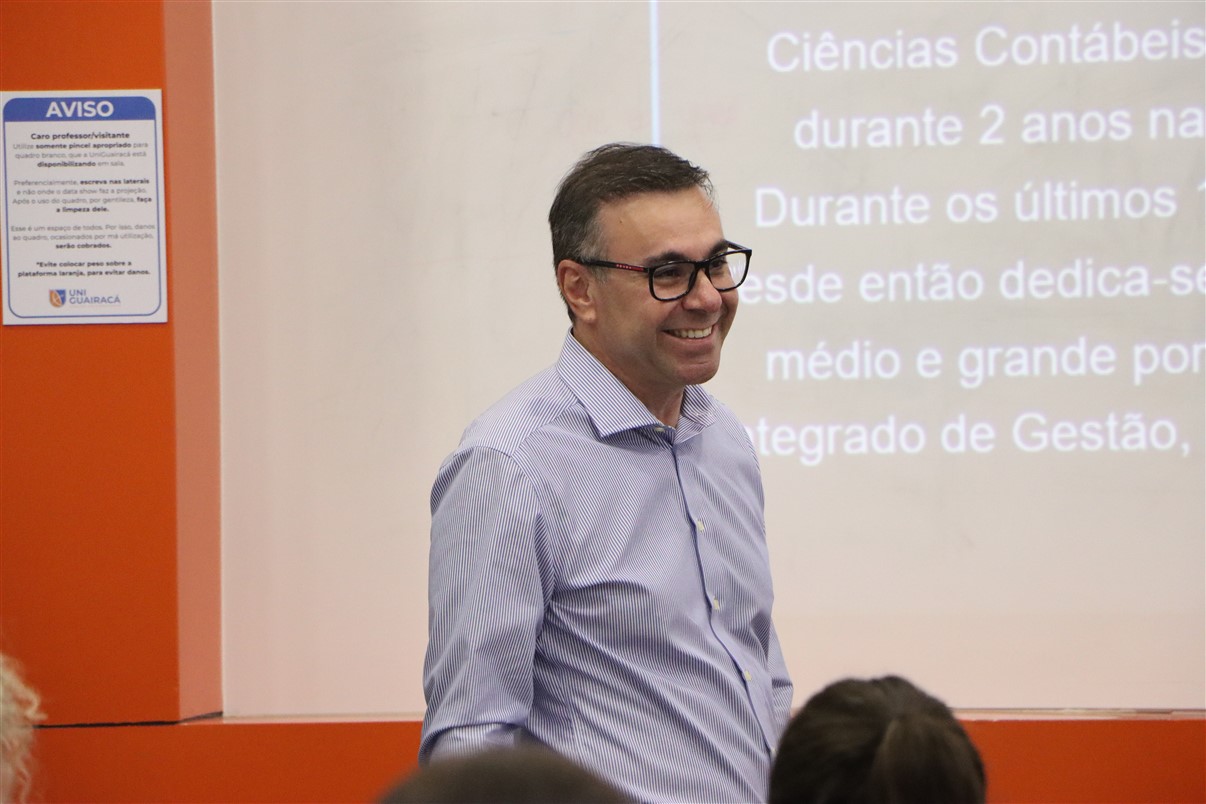 Gestão e estratégia: cursos de Administração e Ciências Contábeis realizam Aula Magna com convidados especiais