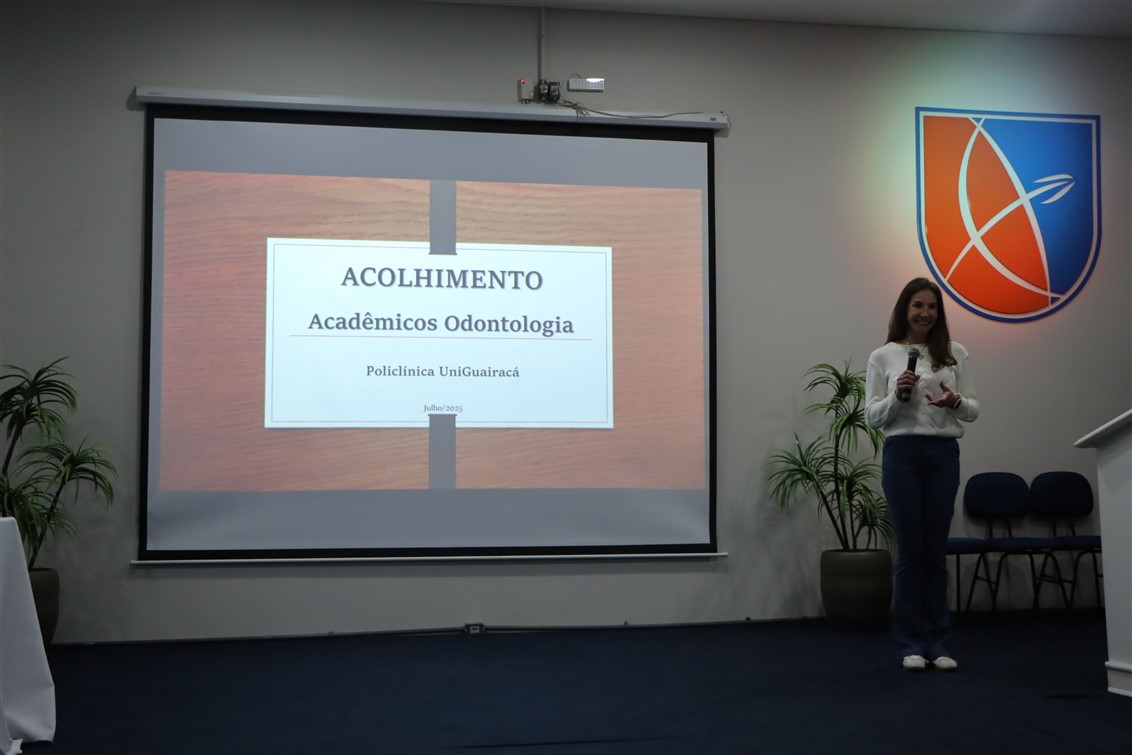 Odontologia UniGuairacá realiza acolhimento com apresentação sobre a Policlínica aos acadêmicos