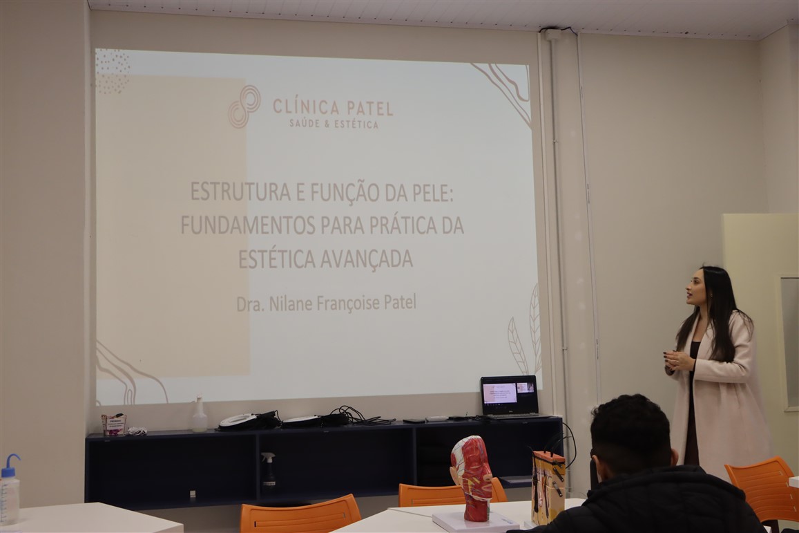 UniGuairacá dá início às aulas da pós-graduação presencial em Estética Avançada