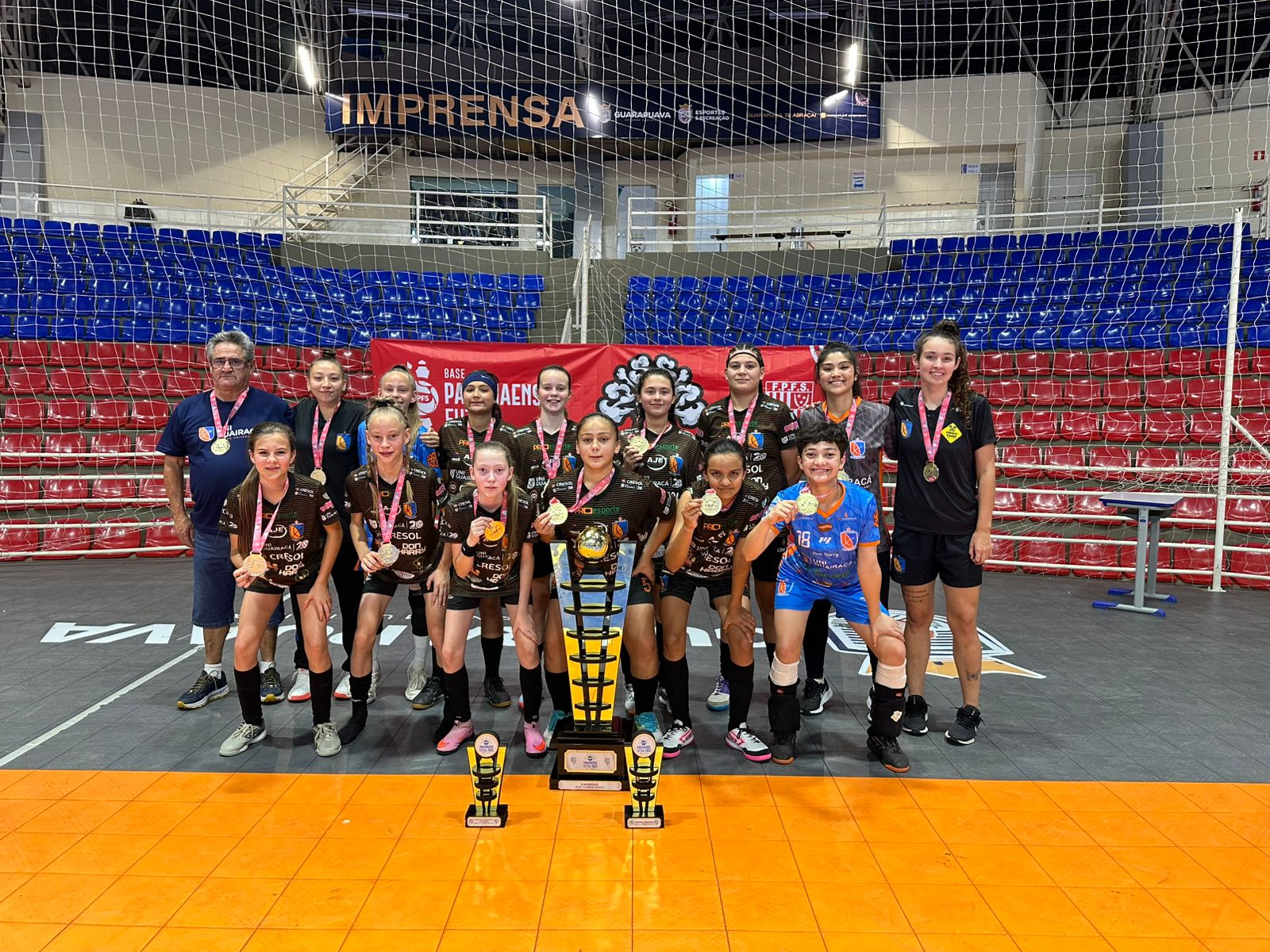 Futsal Feminino UniGuairacá sub-13 conquista 1º lugar no Campeonato Paranaense