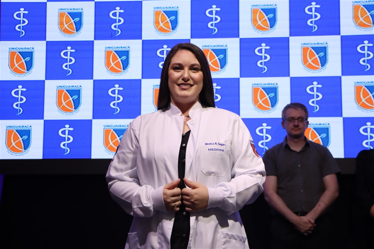 Cerimônia do Jaleco acolhe os novos alunos de Medicina da UniGuairacá